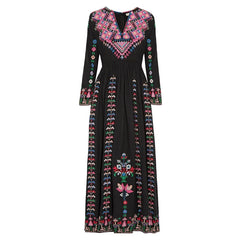 Summer new Bohemian tourist holiday beach dress heavy industry embroidery ethnic wind v-neck dress